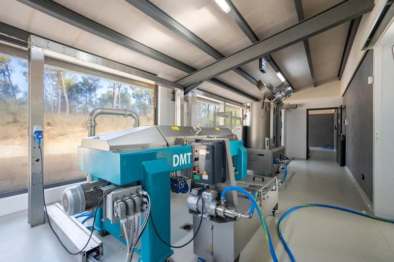 Treurer: Olive Oil Night. Gastronomic experience - Inside the olive mill tour: seeing EVOO production clearly