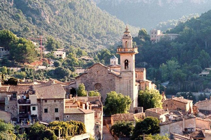 Valdemossa Half Day Tour - The Monastery and Palace stop: the core of the experience