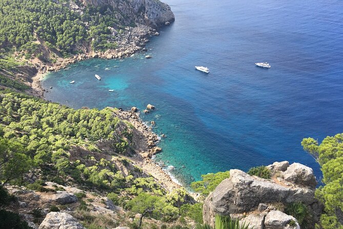 Valldemossa lookouts and S'Estaca - Valldemossa’s cliff lookouts: the walk that makes the coast make sense