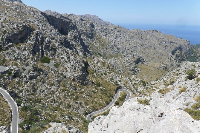 Vuelta a la isla CityXperience - Port de Sóller and the tram segment: sea air without a long detour