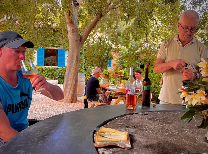 Weinsonntag auf Mallorca - The Ambiance and Location Factor: Country Estate Energy